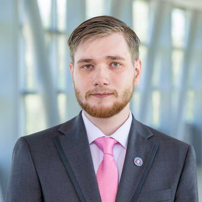 Preston Gollmer headshot